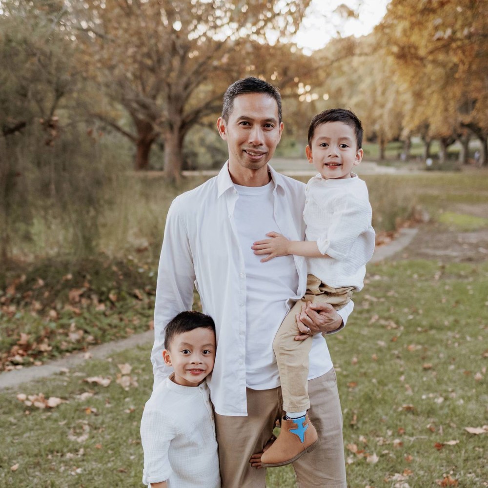 RLHJ Family70 - square